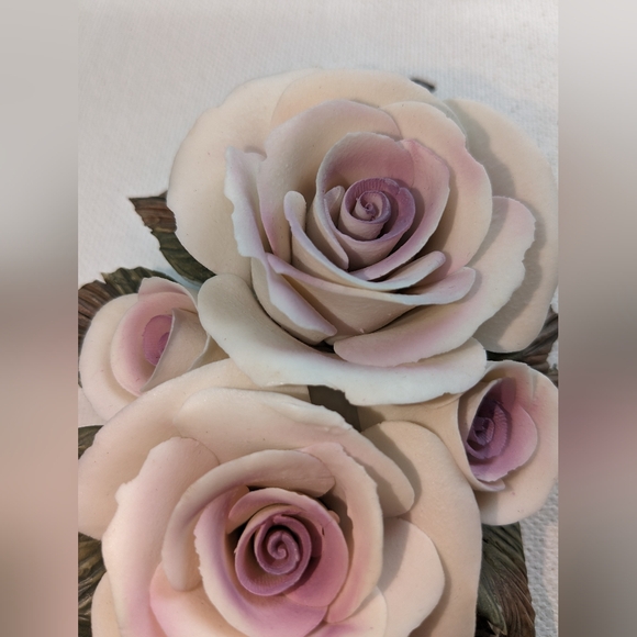 Handcrafted Porcelain Bisque Figurine Lavender Roses & Stems Home Decor 7" X-1 - Picture 12 of 12